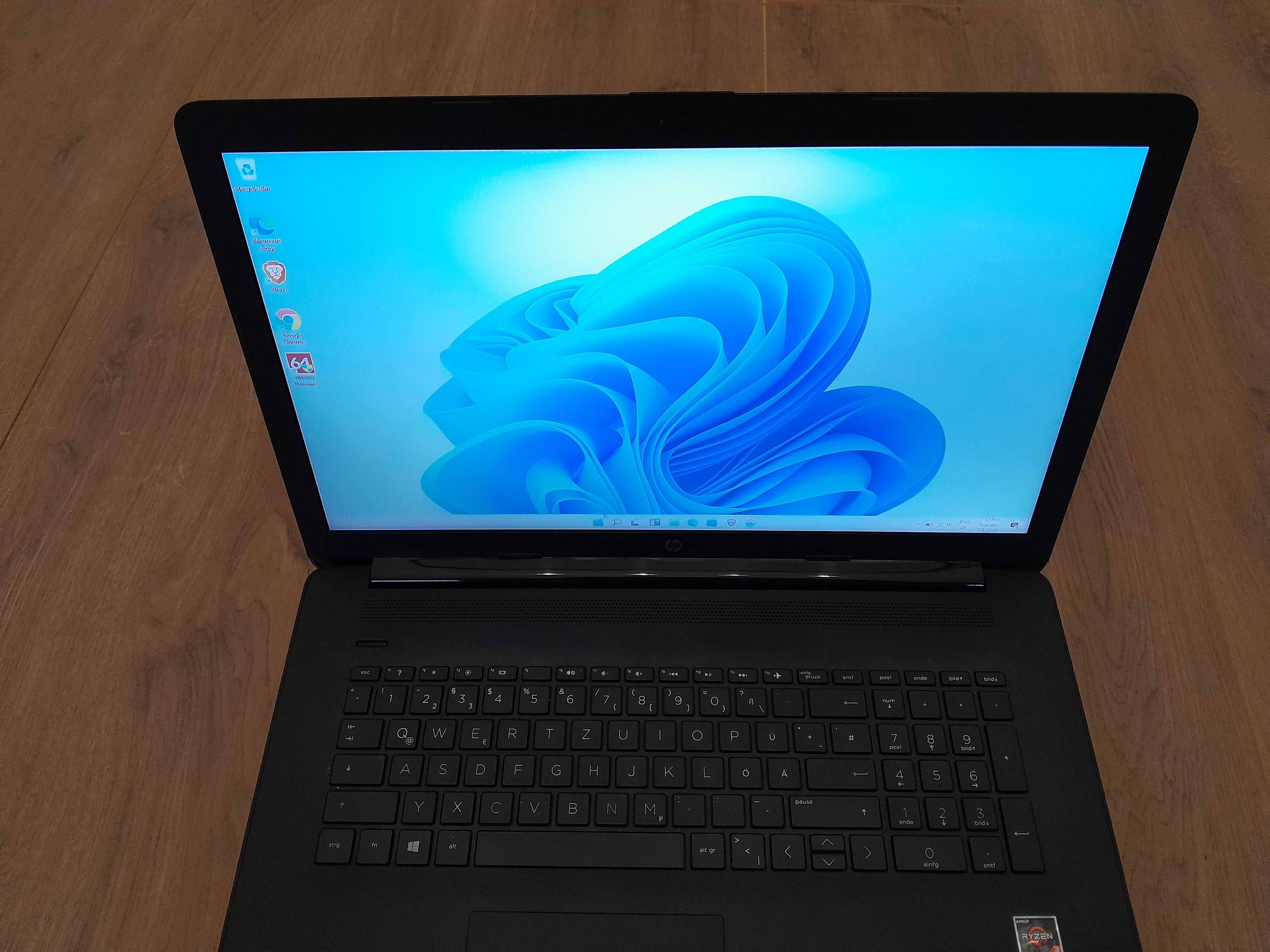 Hp 17 , 17 Hd + , Ryzen3 2200U , 2 Gb Video , 8 Gb ddr 4 , Ssd + Hdd