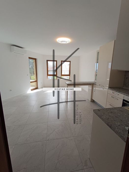 Продава се Тристаен апартамент в Варна, м-т Траката - 100 кв.м за 2300 €/кв.м - Снимка #8