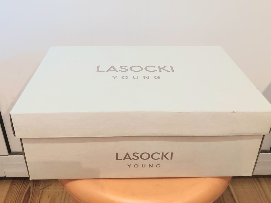 Детски официални обувки LASOCKI young