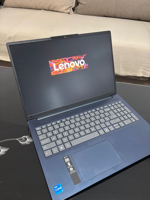 Laptop Lenovo IdeaPad Slim 3