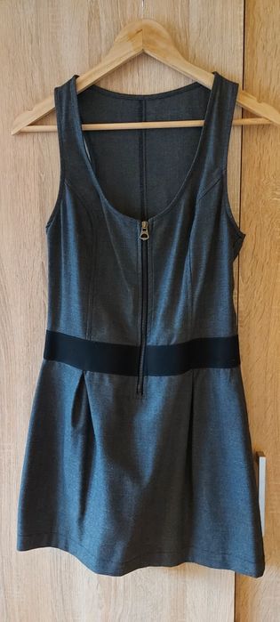 Rochie sarafan gri cu fermoar in partea din față