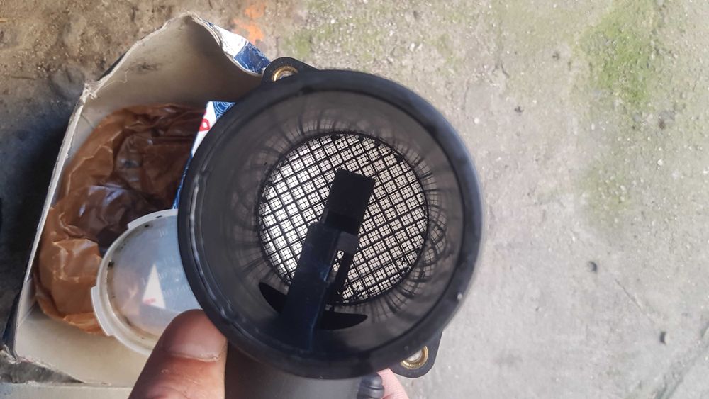 Дебитомер Bosch за алфа ромео 145-147- фиат оригинален германия