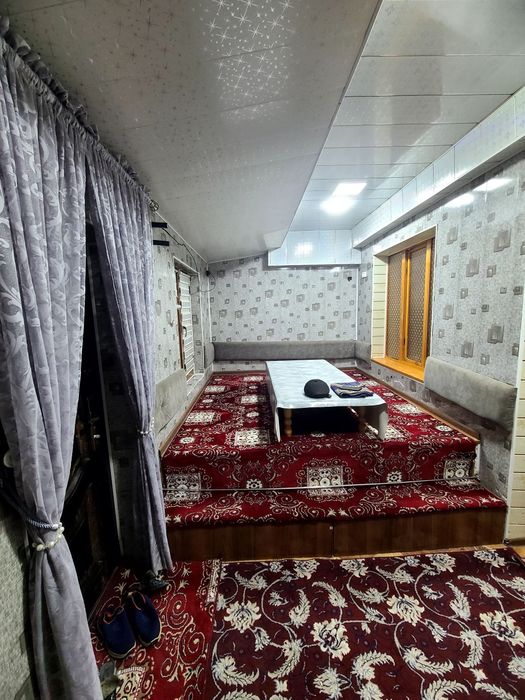 Сотилади.. 2 хона 1 этаж, Берёзка, 1 микрорайон