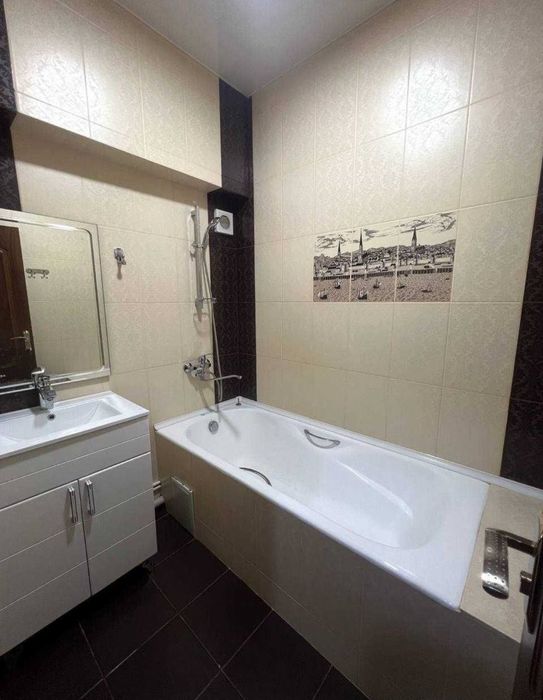 Продаётся Квартира 2/7/9 на Ойбеке Ор-р Angeles food