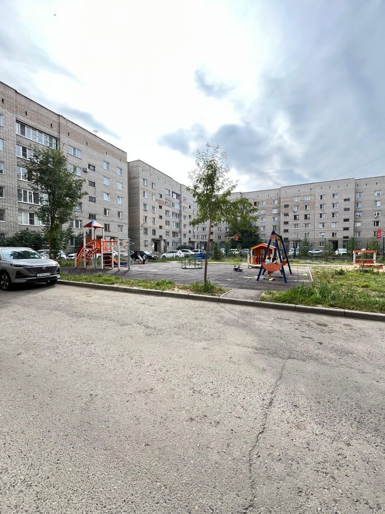 Продается 1.5 ка с лоджией в кирпичном доме