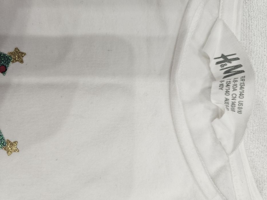 8-10г. Суитшъри  H&M коледна блузка и пухкав елек