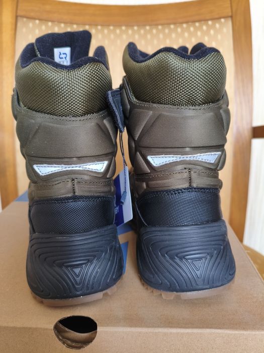 Сапоги детские как на  мальчика , так и на девочку