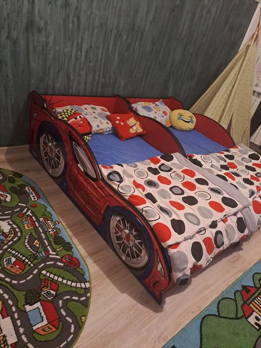 2 Paturi pt baieti  , tip masina