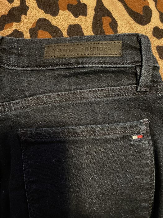 Blugi dama Tommy Hilfiger, Pret redus! Originali !