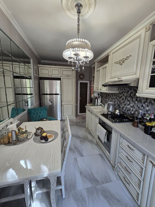 Художников Максим Горкий Буюк Ипак Йоли Продается квартира 4/3/4