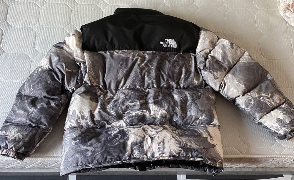 Geaca The North Face X Supreme