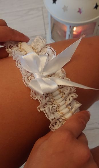 Jartiera mireasa NOUA hand made 100% in Romania Bridal garter