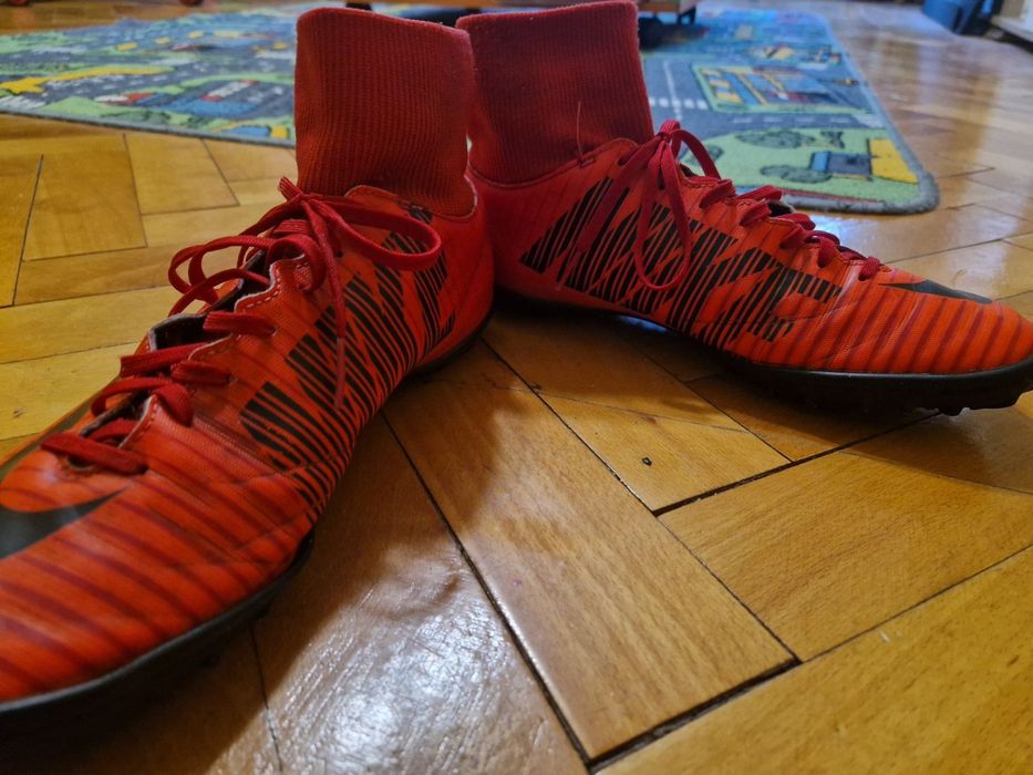 Оригинални стоножки Nike, номер 40