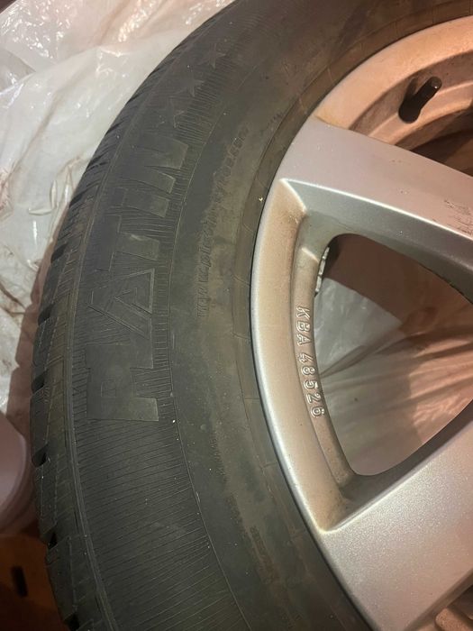 АЛУМИНИЕВИ ДЖАНТИ с Нови гуми  225/65/17 от HONDA CRV