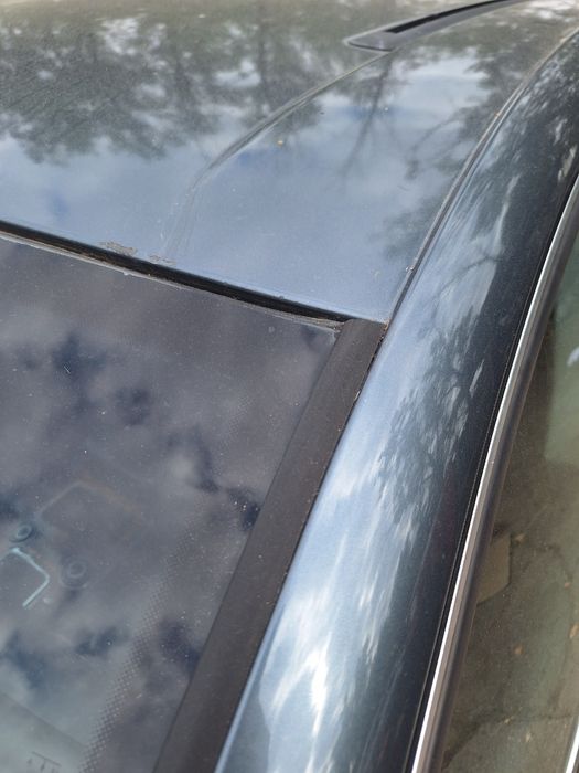 Ornament parbriz stanga VOLKSWAGEN TOUAREG 7LA, 7L6, 7L7 2002 - 2013