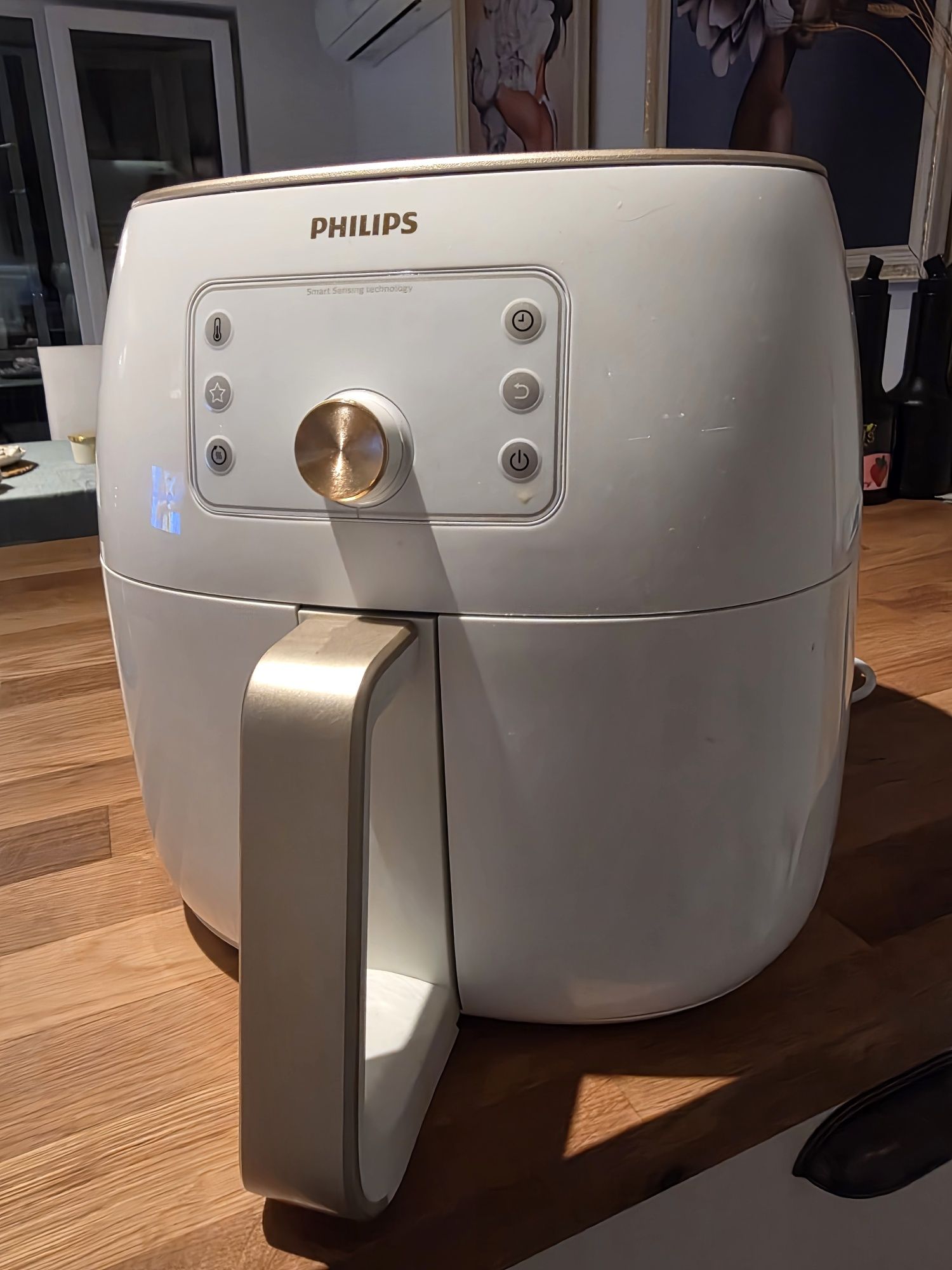 PHILIPS премиум бял
