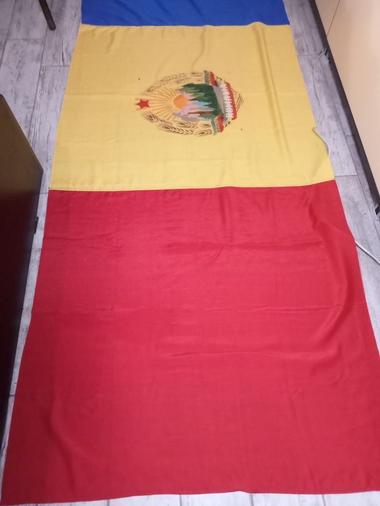 Drapel,steag tricolor P.C.R dimensiune mare (nefolosit) din Comunism