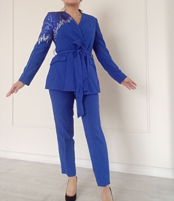 Платья . Размеры разные, цены разные