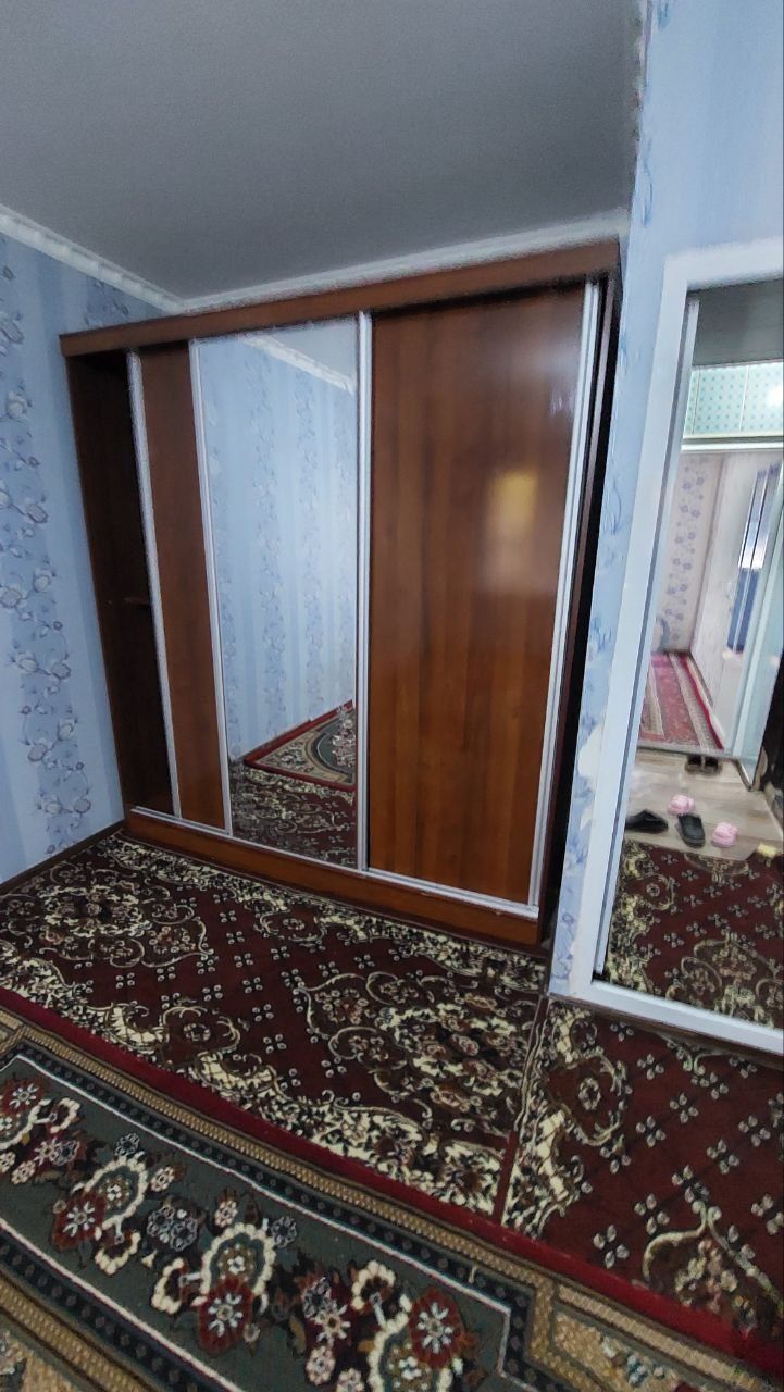 Kvartira ijaraga beriladi chevar orqa tomoni vayenniga ijaraga berilad