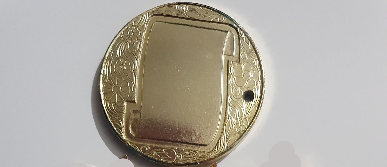 Подарочная медаль СССР с Днем рождения