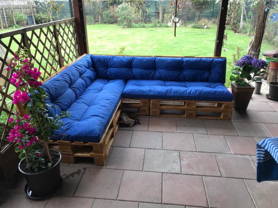 Saltele din burete pentru canapele si coltare gradina