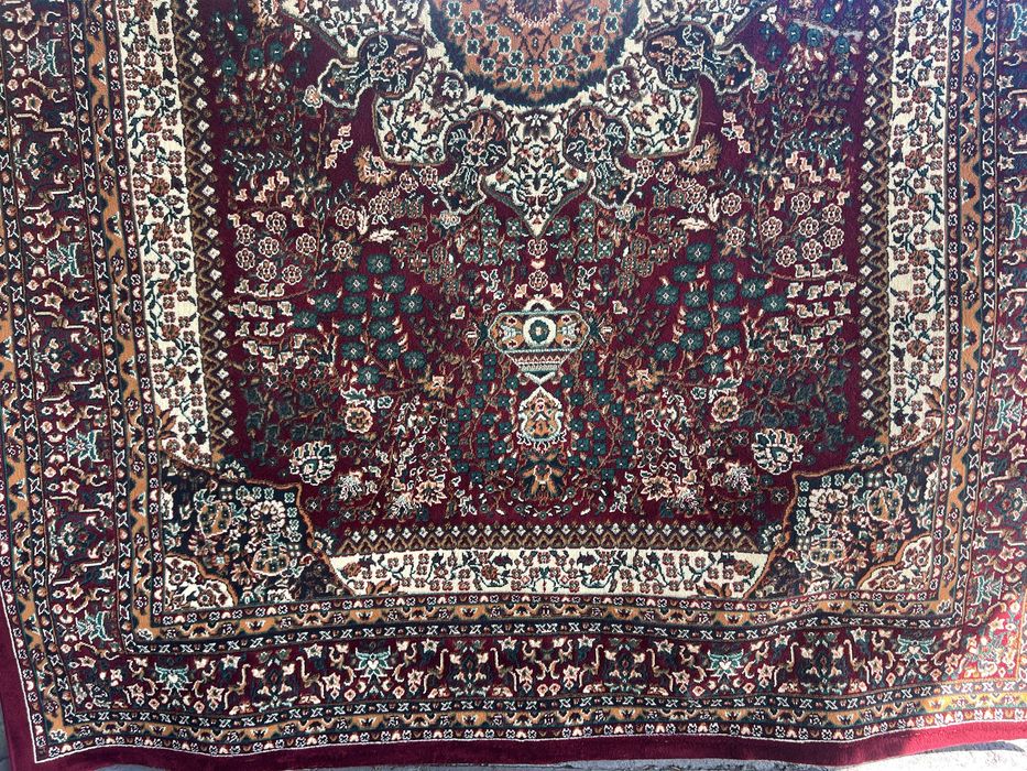 Ковер б/у размер 5х3 Королина в отл состоянии