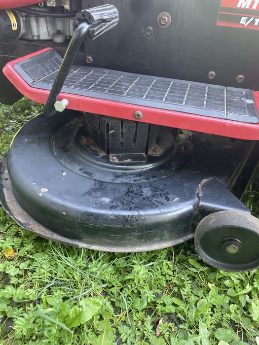 Vand tractoras tuns iarba MTD