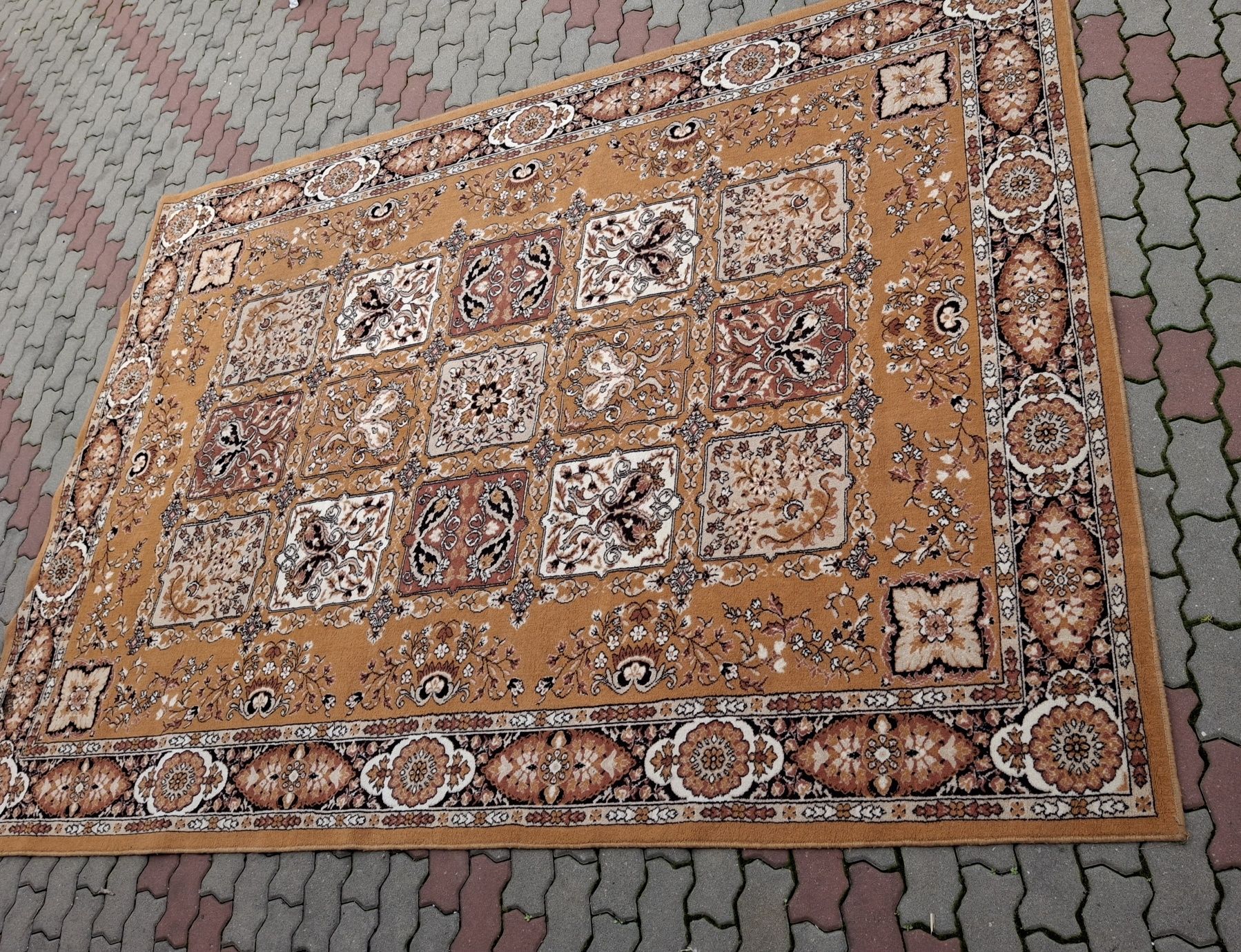 Covor 250/340 cm