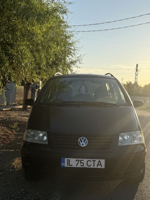 Sharan 1.9 TDI masina de familie