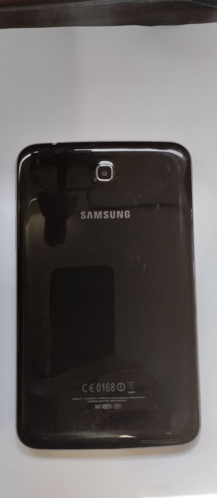 Планшет - SAMSUNG  Tab 3
