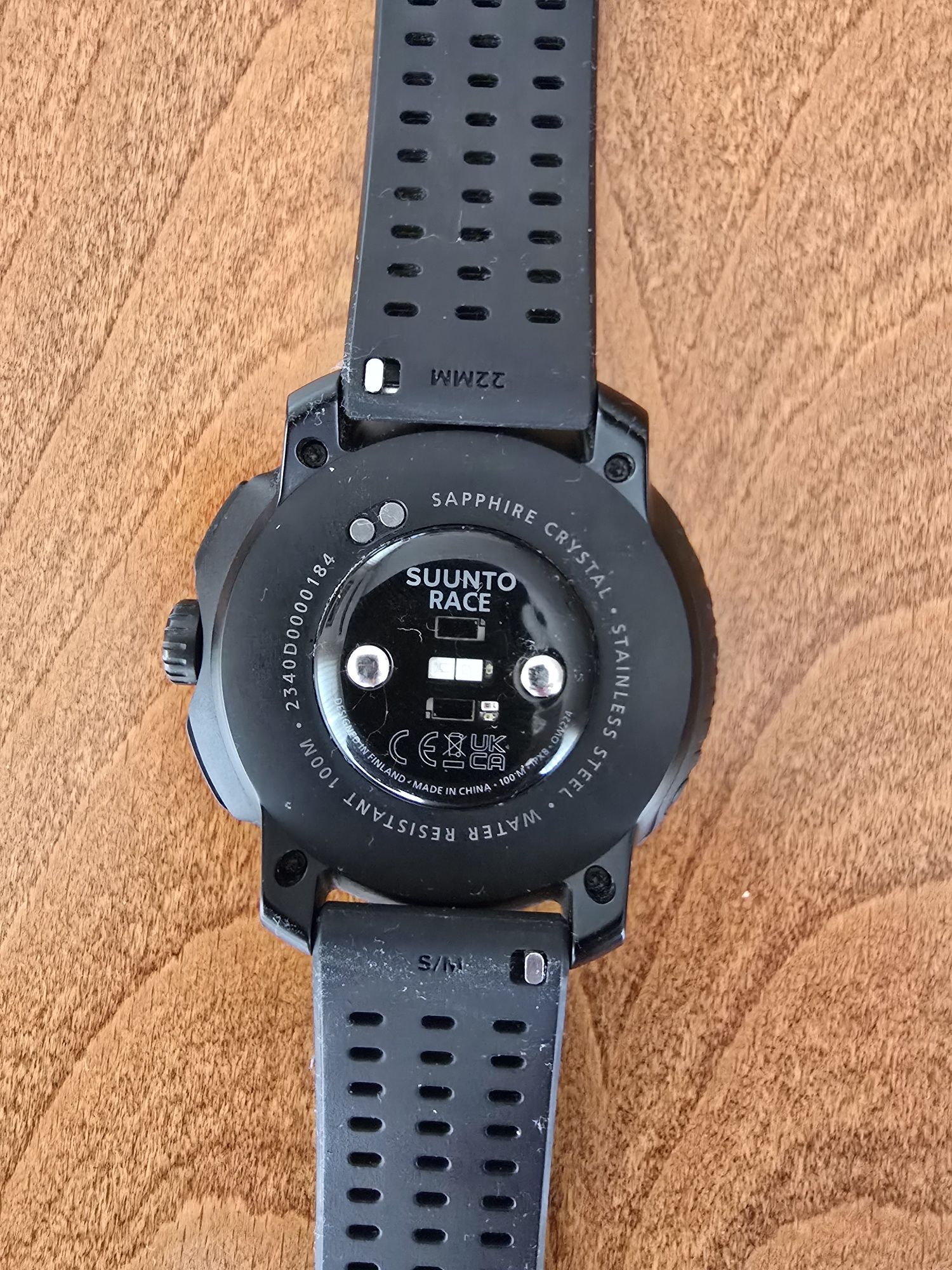 Спортен часовник "Suunto Race all black" с остваща гаранция  12 месеца