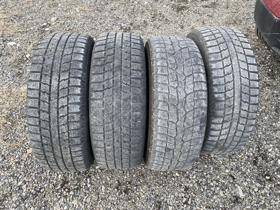 4 бр. железни джанти 16- ки, 5x114.3 с гуми 205/60/16