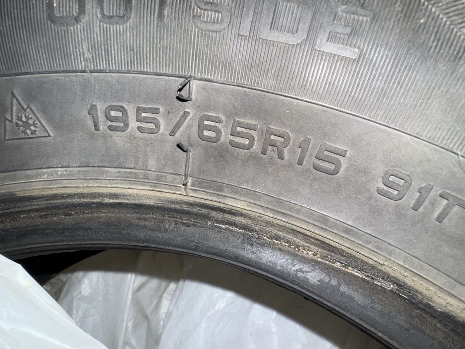 Продам зимние шины комплект 70К.