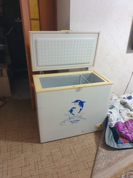Морозильник срочно продам