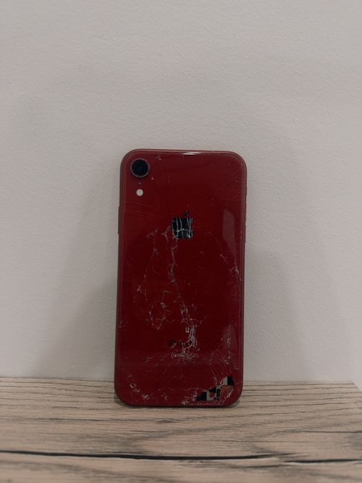 iPhone XR 64GB 77% акб