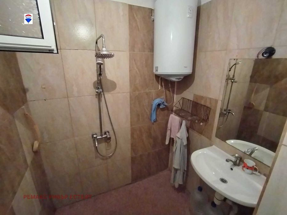 Продава се Тристаен апартамент в Русе, Дружба 1 - 100 кв.м за 1289 €/кв.м - Снимка #10