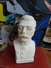 Гибсов бюст на Сталин