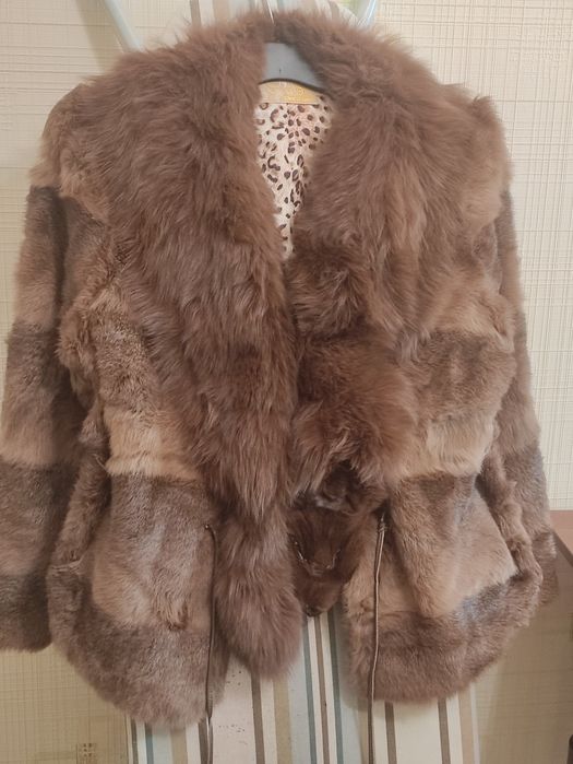 Продам курточка Лиса р 48.