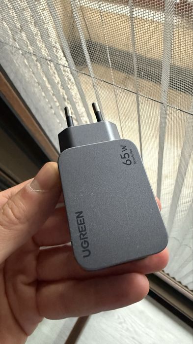 UGREEN Nexode Pro 65W 3-Port GaN Mini incarcator