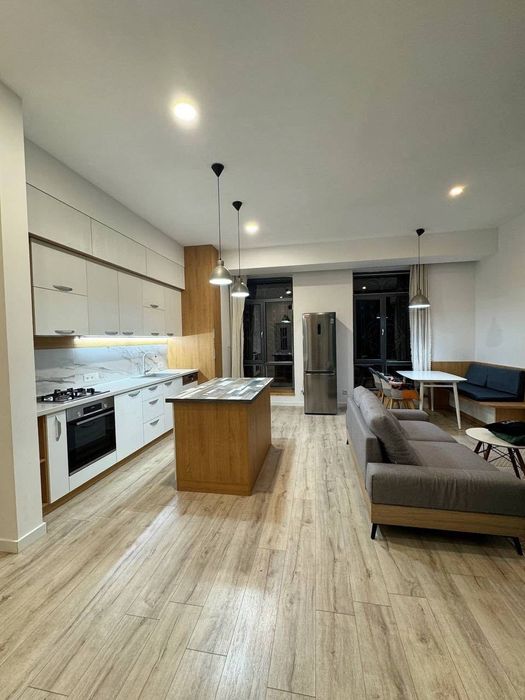 Продажа в Центре 3 комнатная 6/7 ЖК "White House"