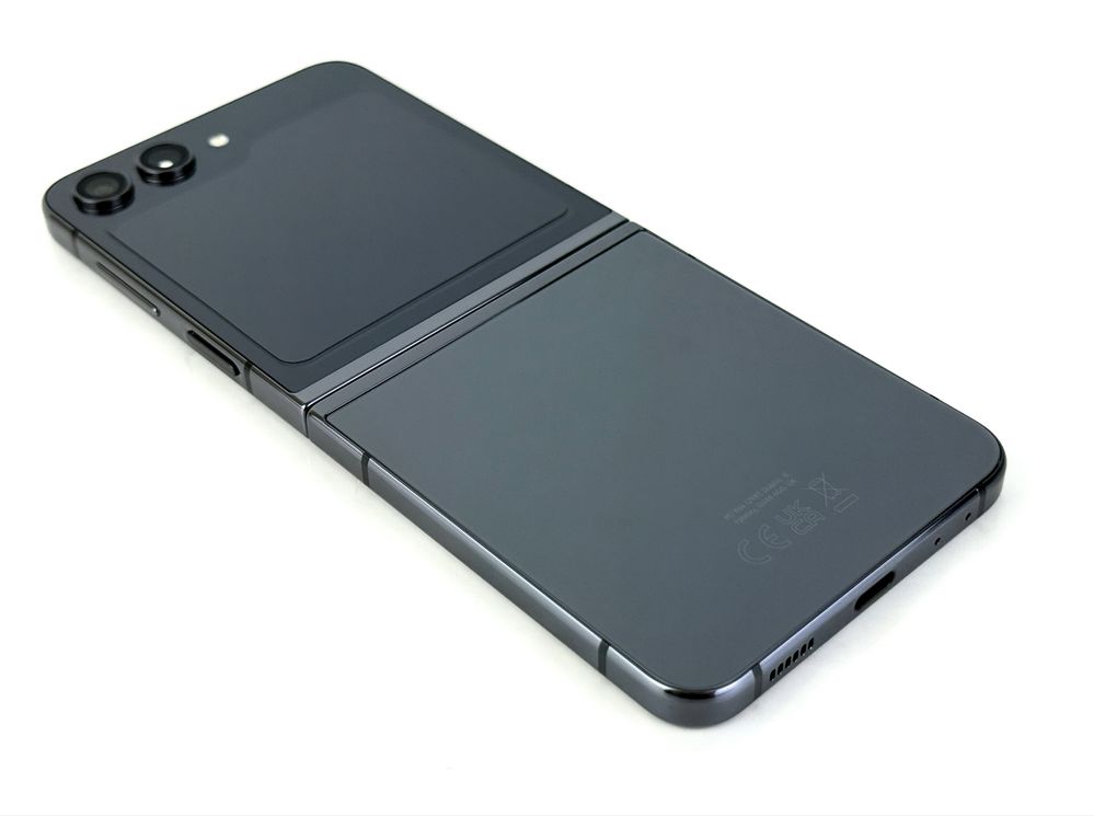 КАТО НОВ! Samsung Galaxy Z Flip 5 5G 512GB 8RAM Graphite Гаранция!