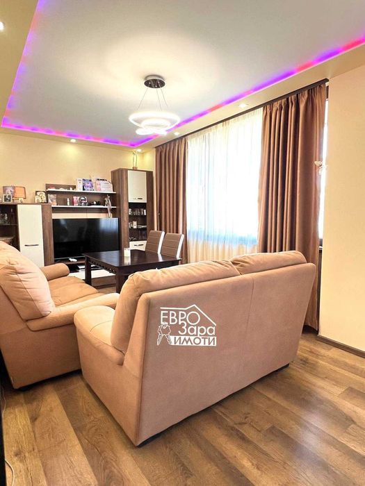 Четиристаен, обзаведен апартамент за продажба в квартал Казански