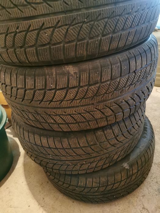 Anvelope de iarna  245/50R18 4 buc