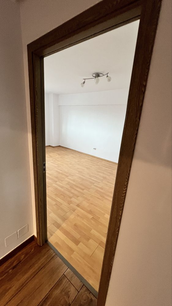 Apartament Decomandat 2 camere, 54mp + balcon+beci, Cartier : Noua
