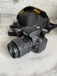 Цифровая зеркальная камера Nikon D5200