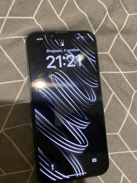 Айфон 13  отличном состоянии ничего не менялось