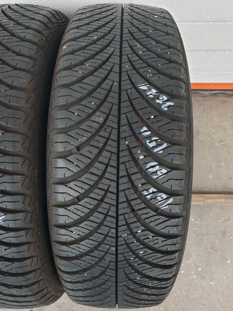 Всесезони гуми 2 броя GOODYEAR Vector4seasons 165 60 R15 дот 3621