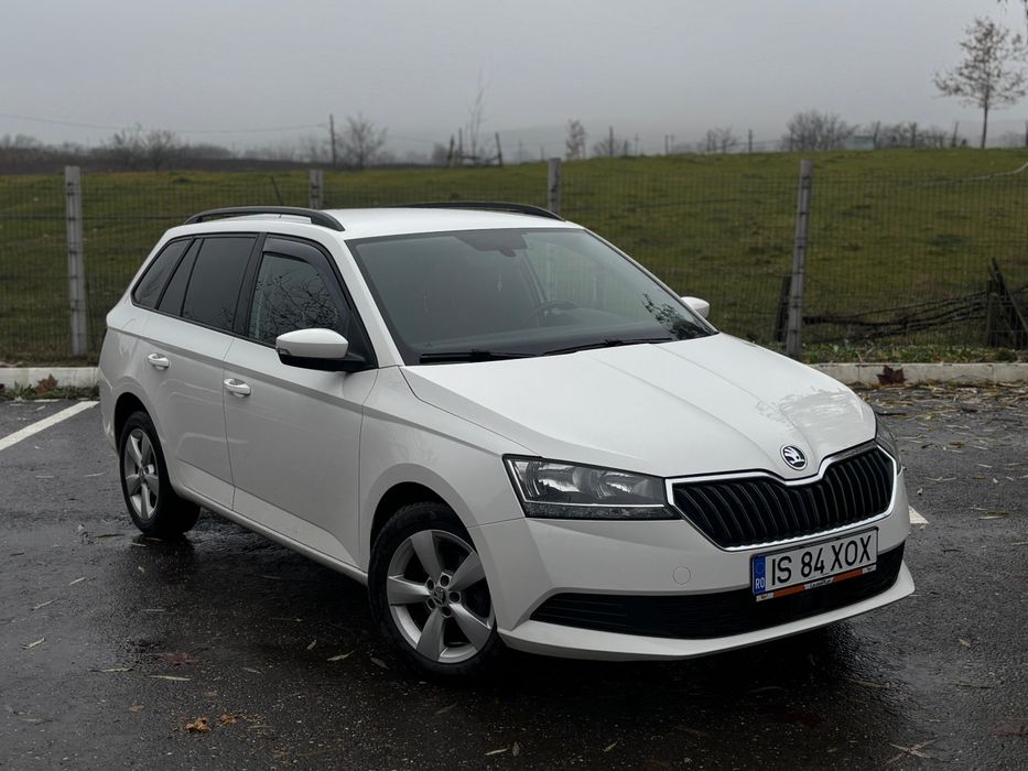 Vand Skoda Fabia 2022 1.0tsi 95 cp