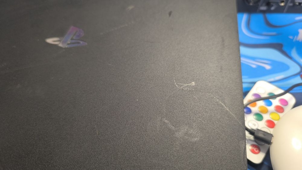 PS4 PRO MODAT 11.00 + SSD 1TB (Viteză 3x) + Jocuri Gratis Oportunitate