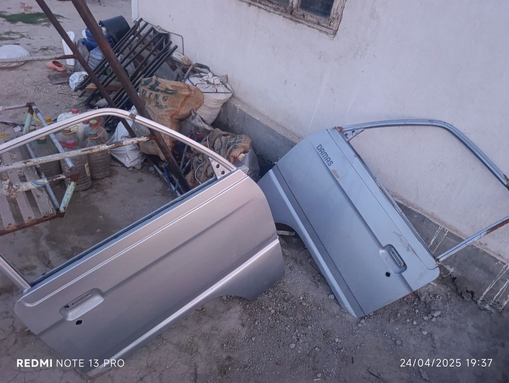 Damas eshiklar sotiladi qolgan kuzif ham zapchaska